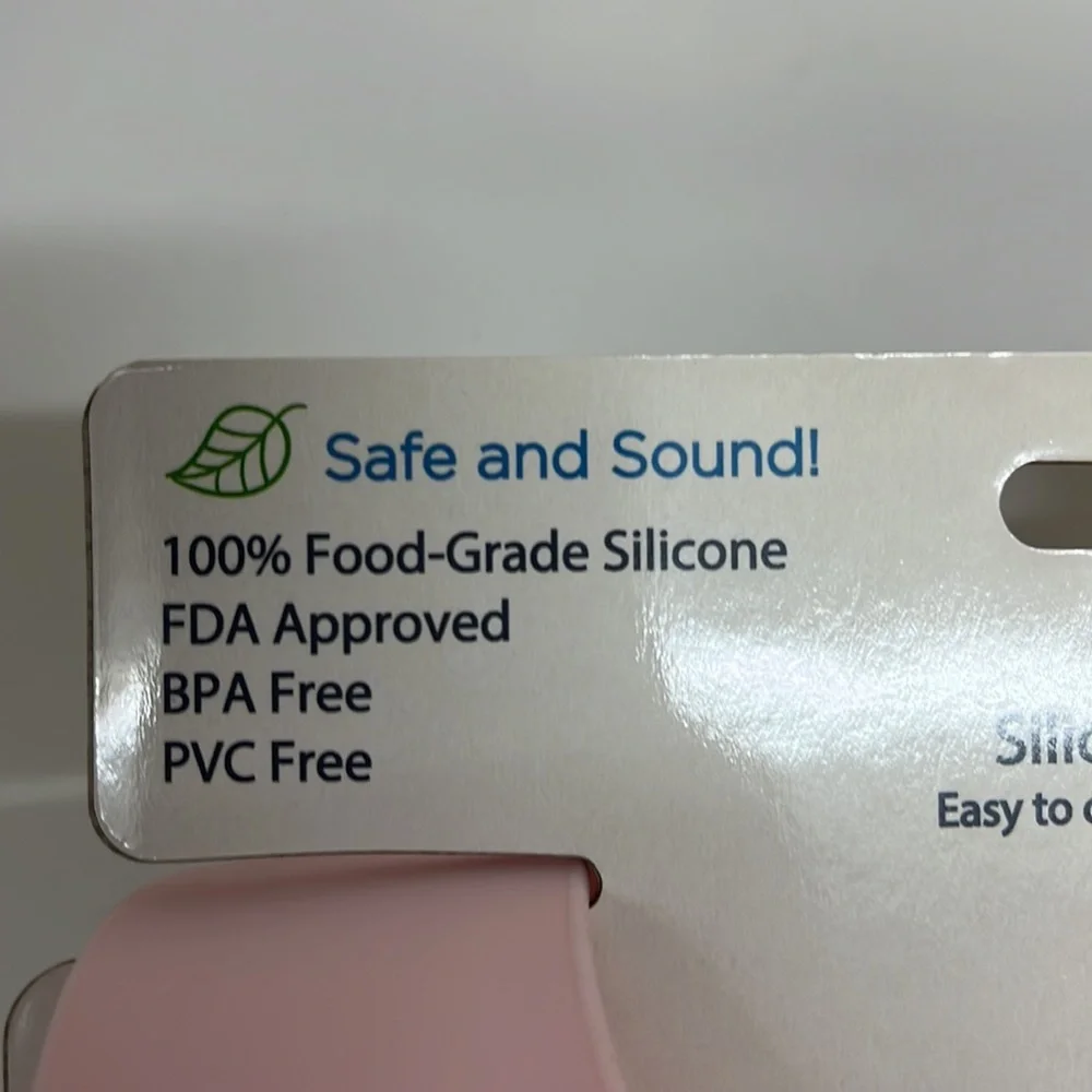 Silicone baby bib. 1695